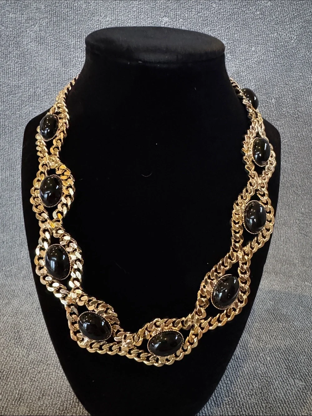Unknown stunning vintage